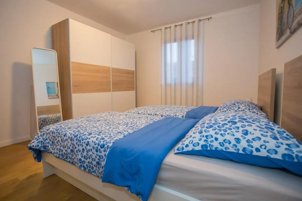 Apartment Ivan 2 Funtana