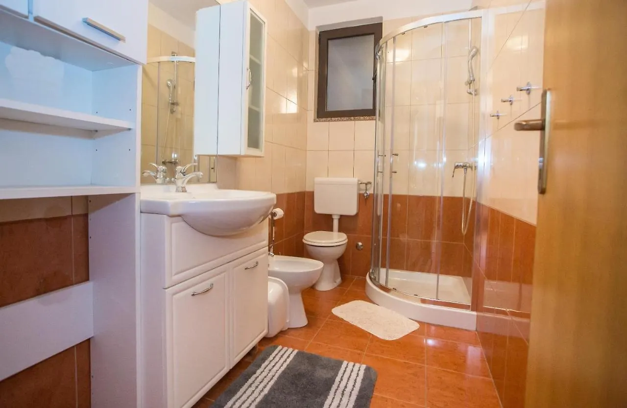 Apartment Ivan 2 Funtana