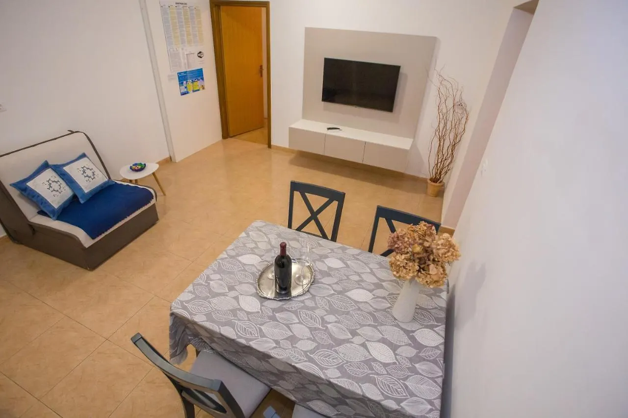 Apartment Ivan 2 Funtana Croatia